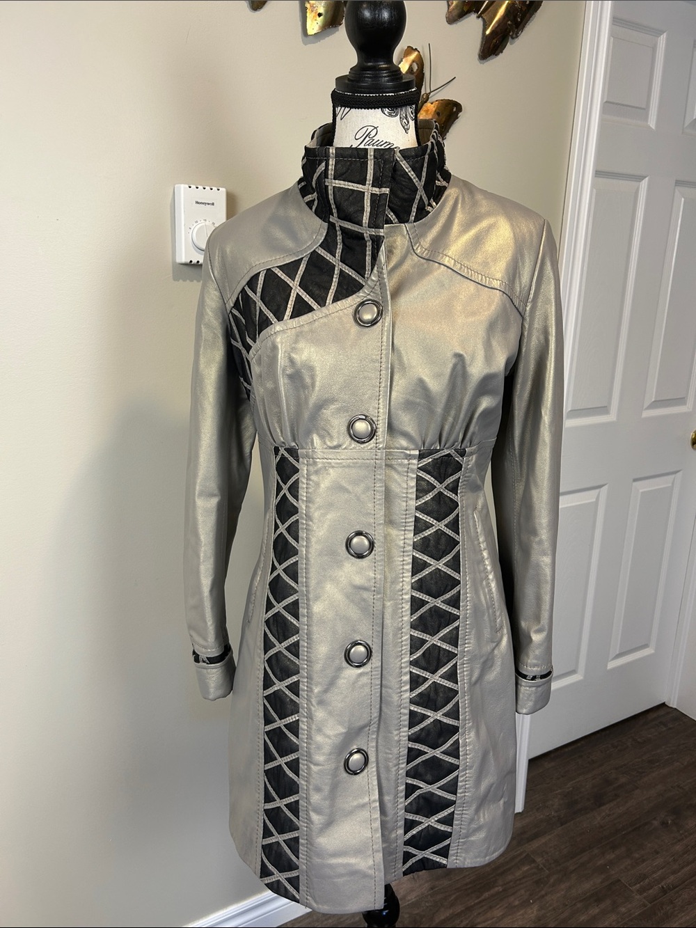 Dolce Vitalli Metallic Taupe Snake Print Moto Car Coat Jacket Medium - Picture 2 of 11